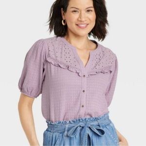 Knox Rose Women’s Size XXL Purple Blouse Eyelet Short Puff Sleeves Button Front.